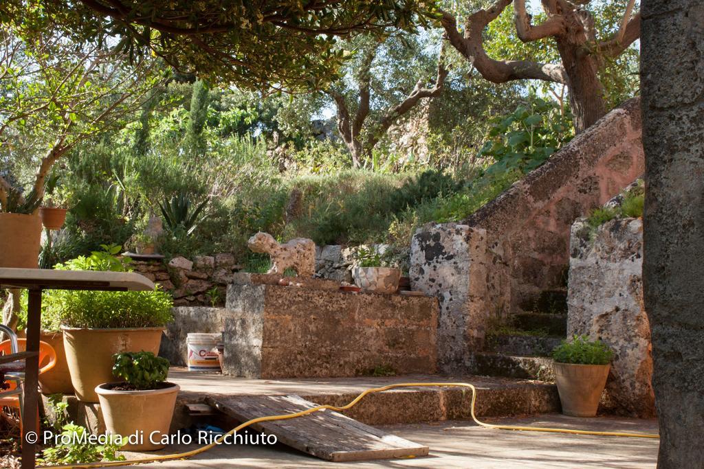 Masseria Moresano Bed & Breakfast Ugento Exterior photo